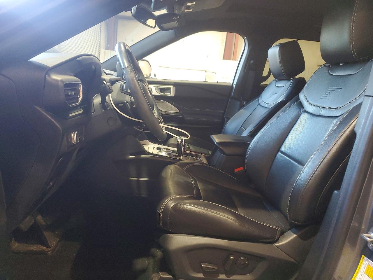 2021 FORD EXPLORER ST photo 13