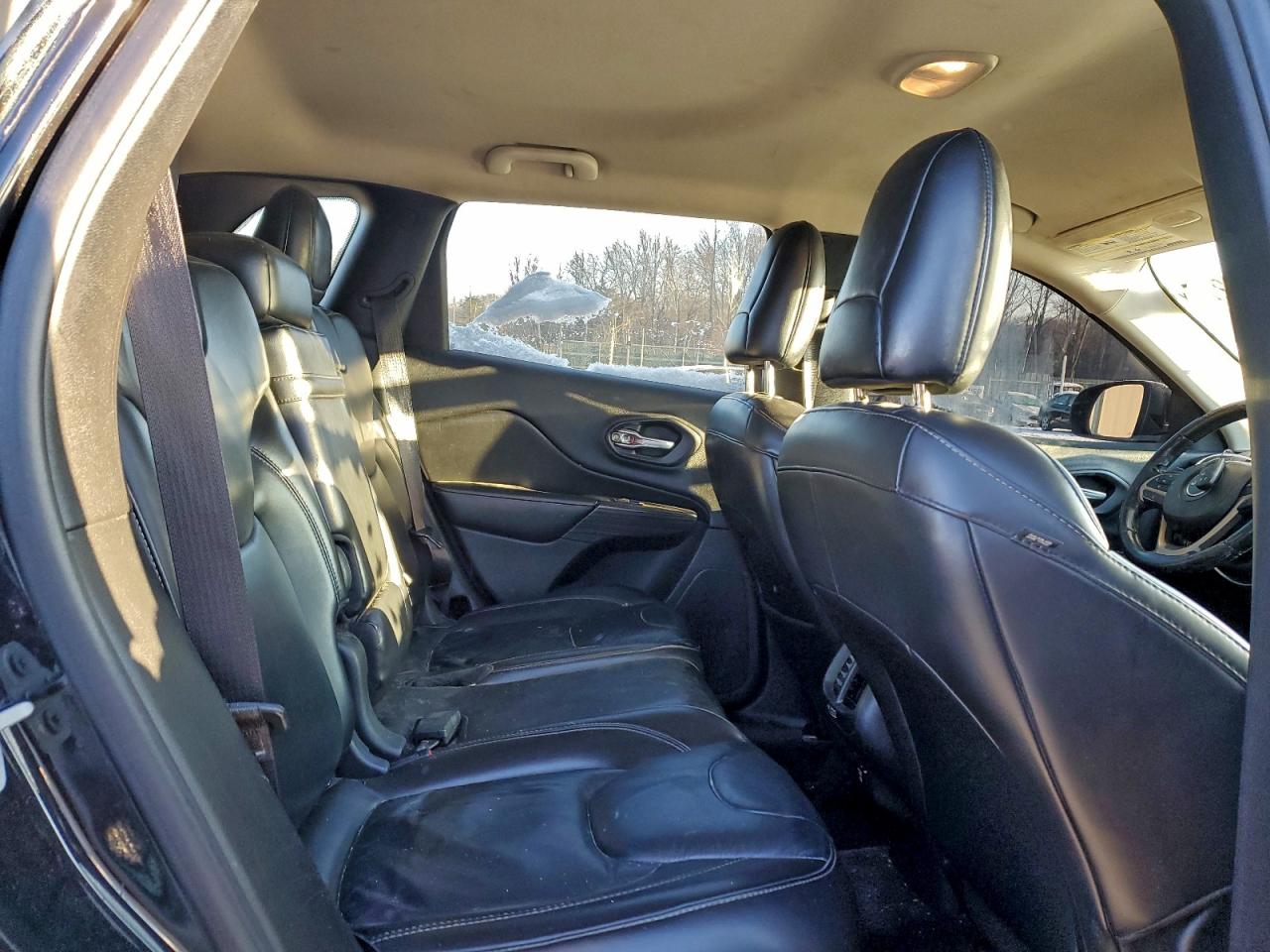 2016 JEEP CHEROKEE LIMITED photo 11