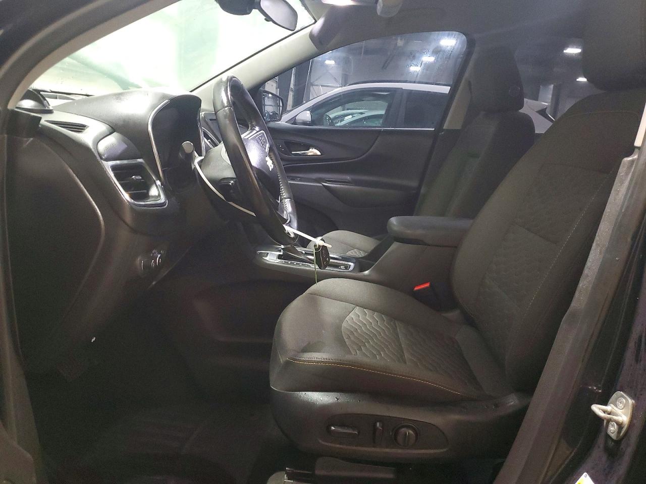 2020 CHEVROLET EQUINOX LT photo 7