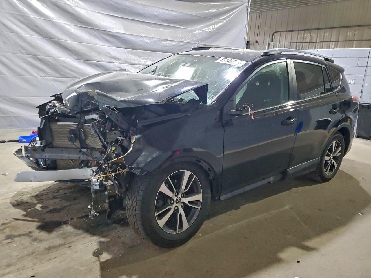 2017 TOYOTA RAV4 XLE — BURN damage — photo 1