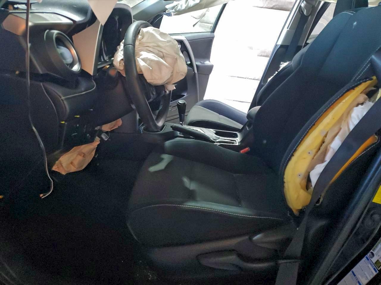 2017 TOYOTA RAV4 XLE photo 7