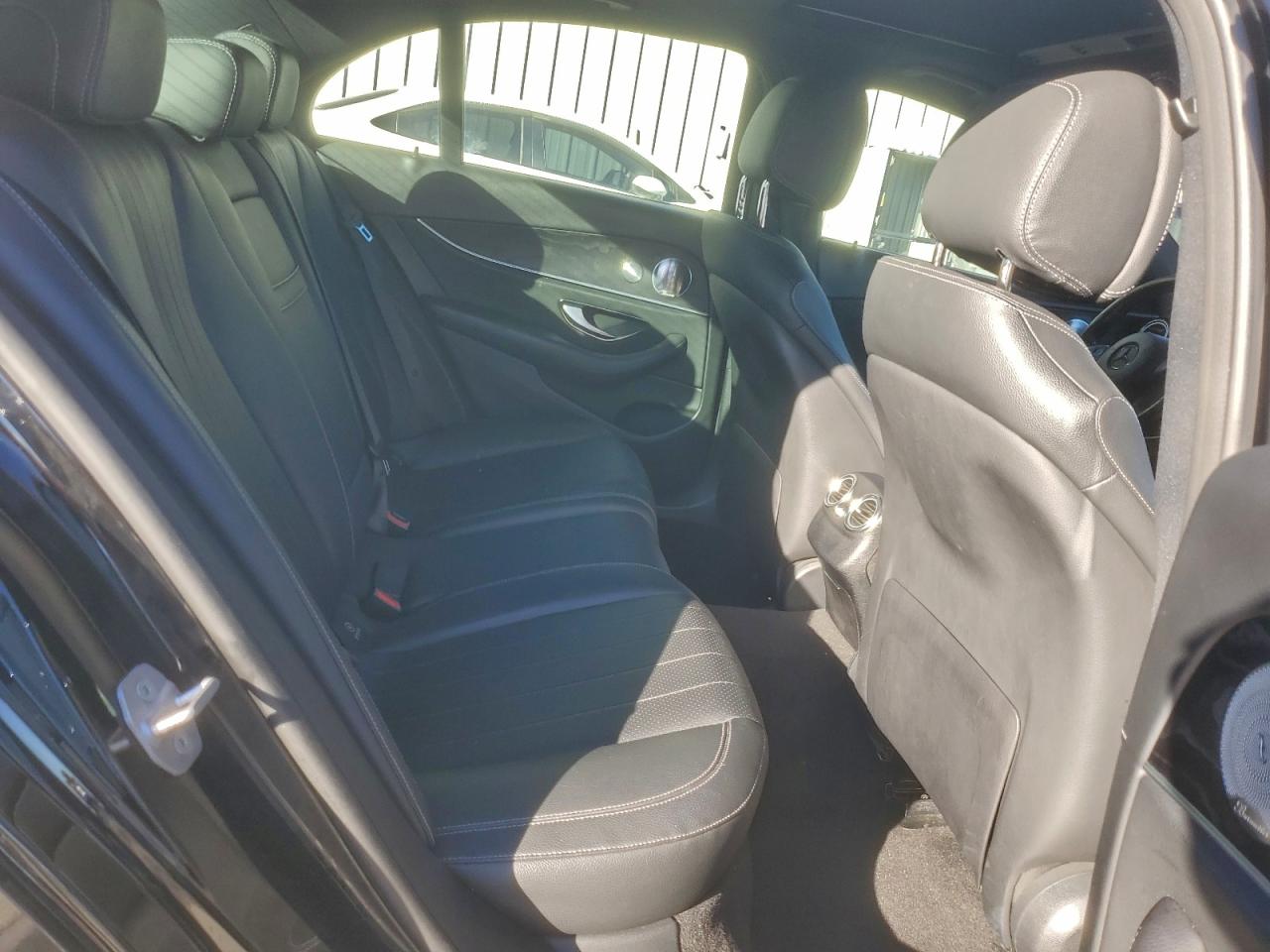 2017 MERCEDES-BENZ E 300 4MATIC photo 10