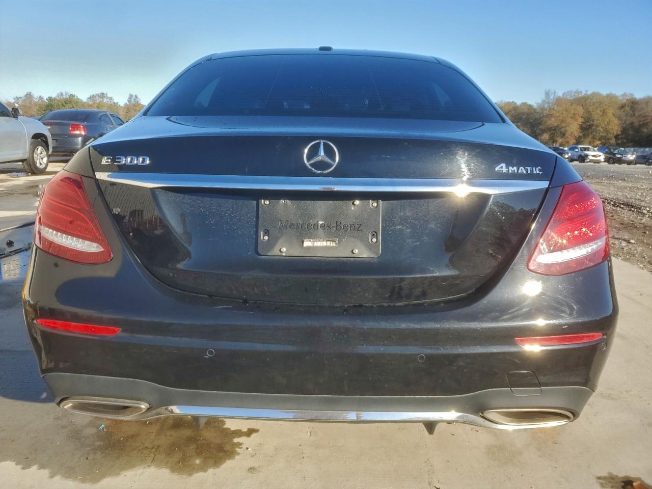 2017 MERCEDES-BENZ E 300 4MATIC photo 6