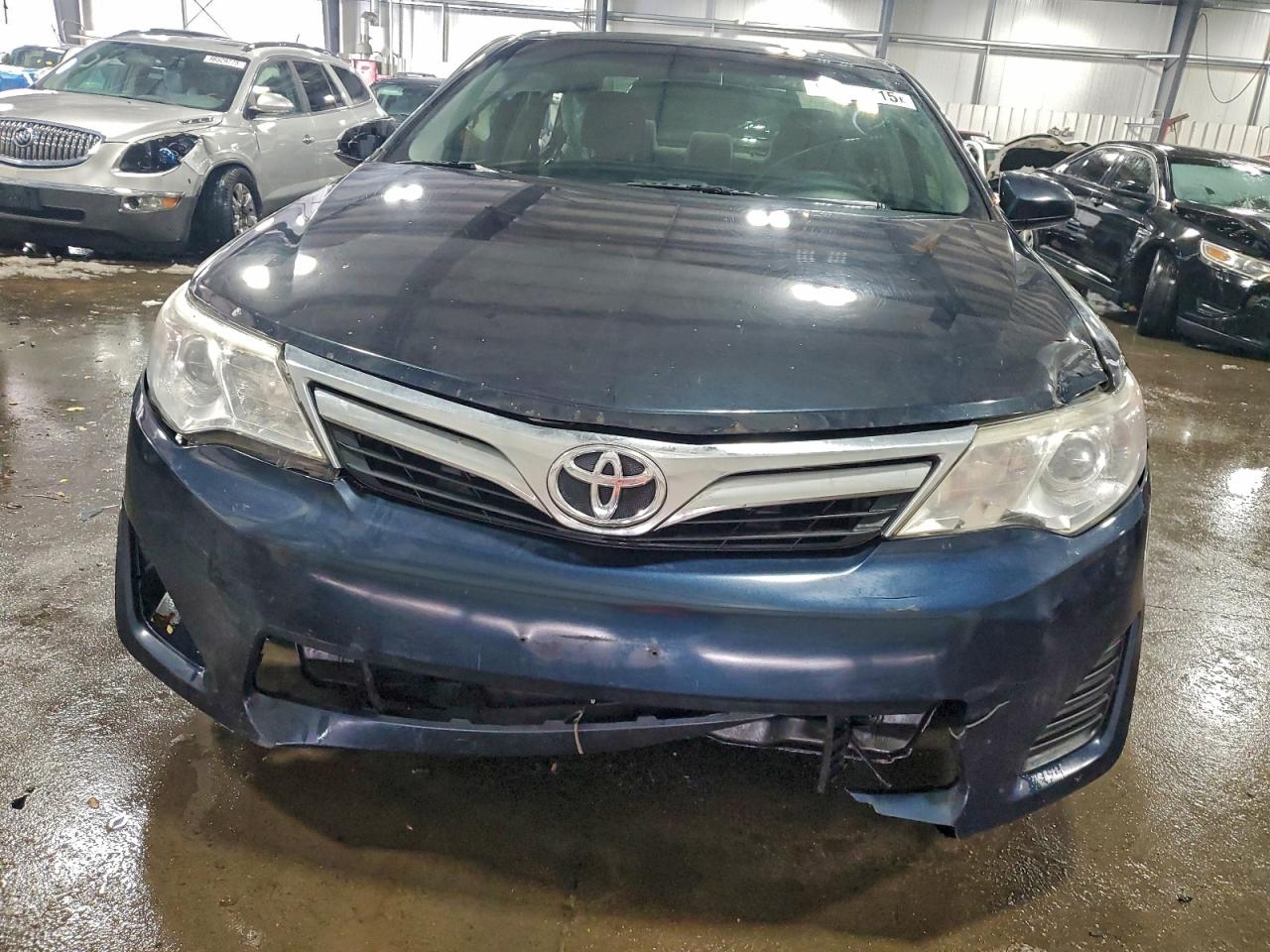 2013 TOYOTA CAMRY L photo 5