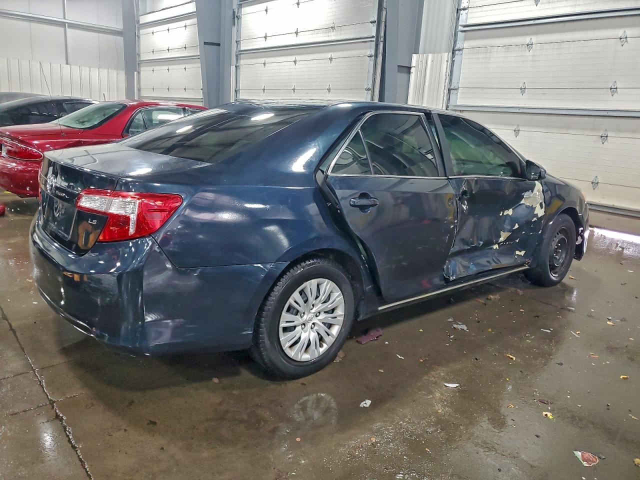 2013 TOYOTA CAMRY L photo 3
