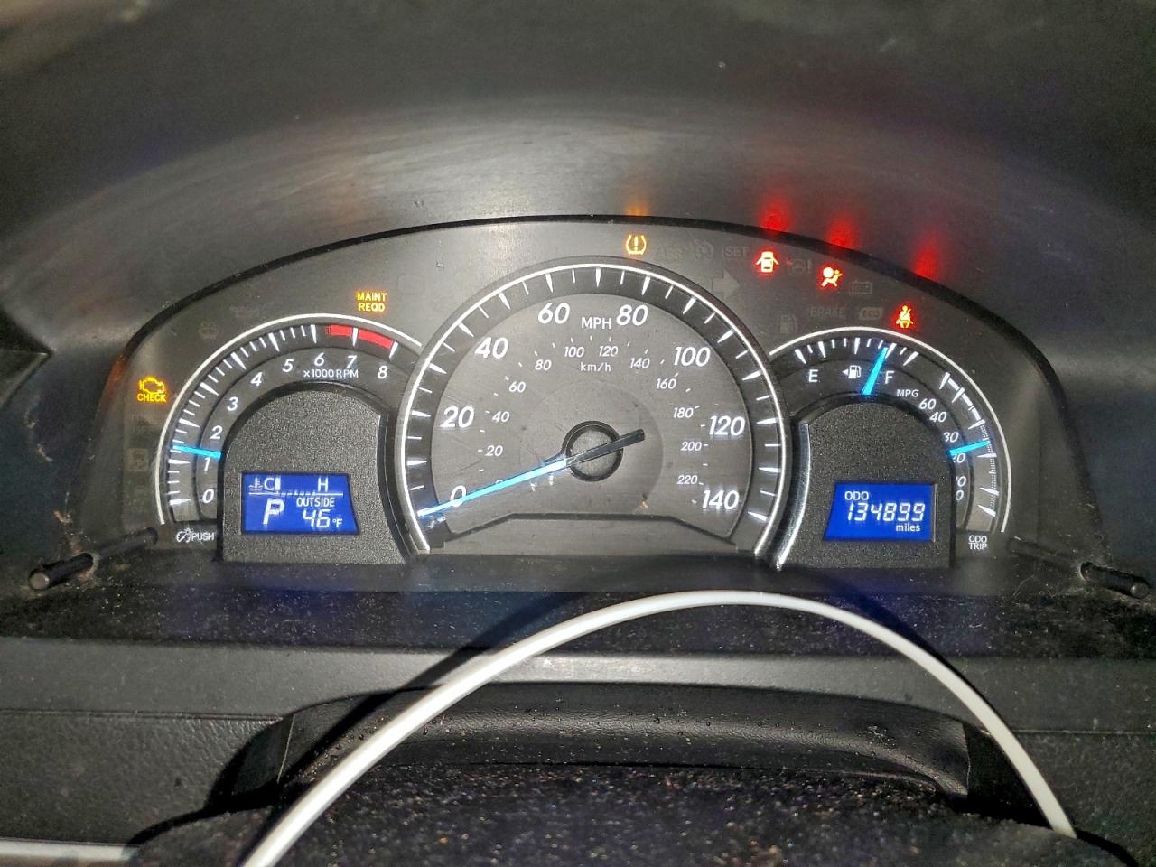 2013 TOYOTA CAMRY L photo 9