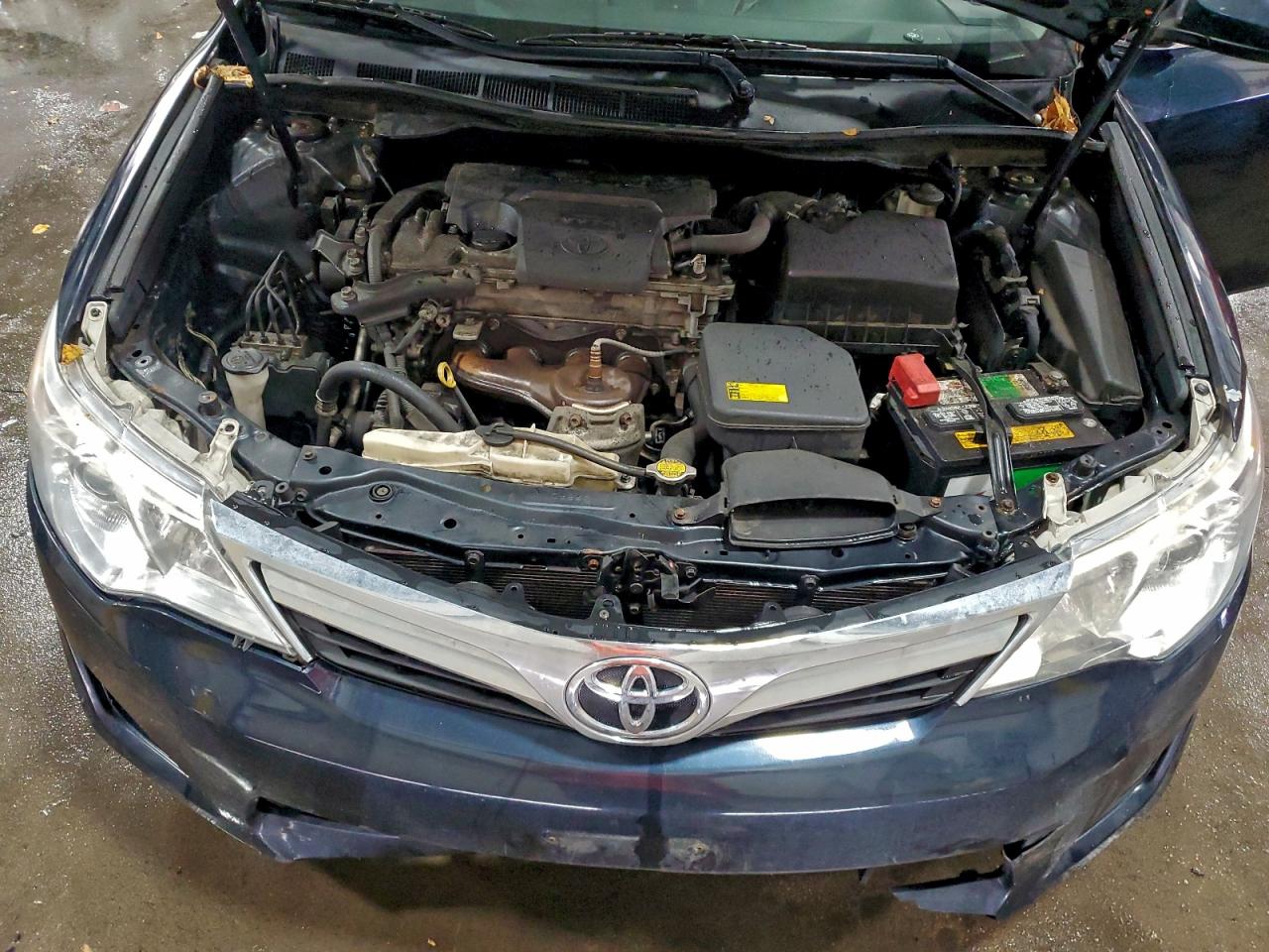 2013 TOYOTA CAMRY L photo 11