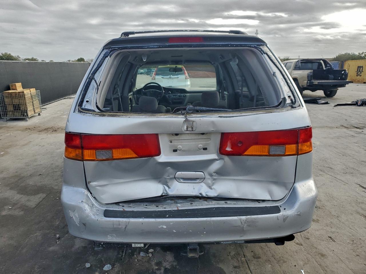 2002 HONDA ODYSSEY EX photo 6