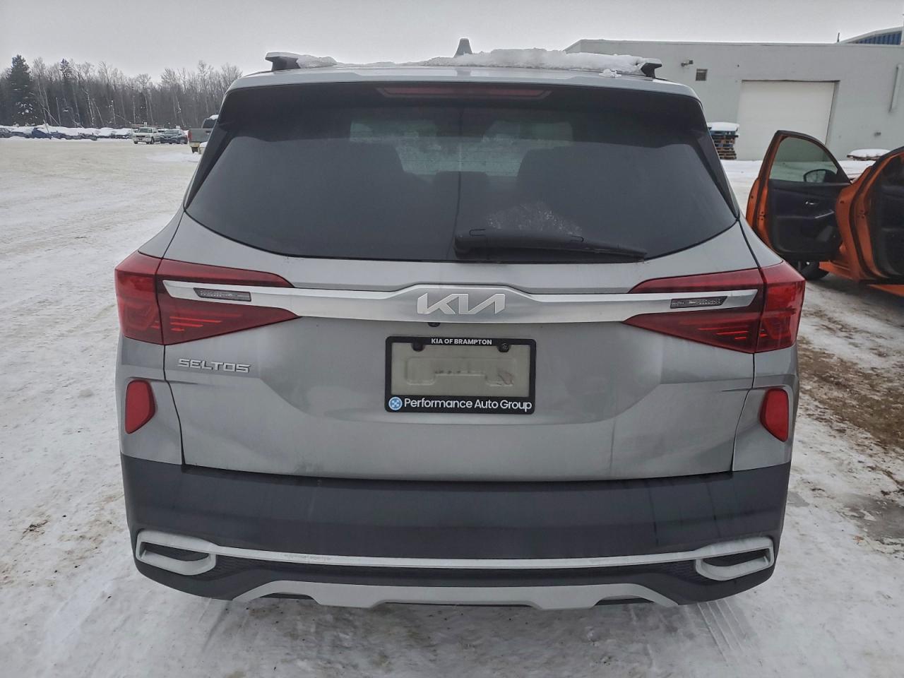 2023 KIA SELTOS S photo 6