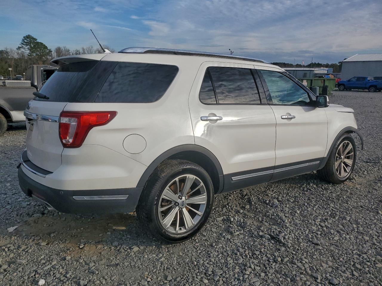 2018 FORD EXPLORER LIMITED photo 3