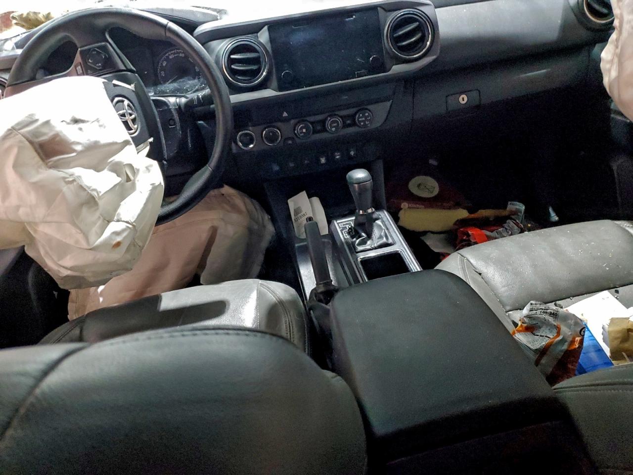 2019 TOYOTA TACOMA DOUBLE CAB photo 8