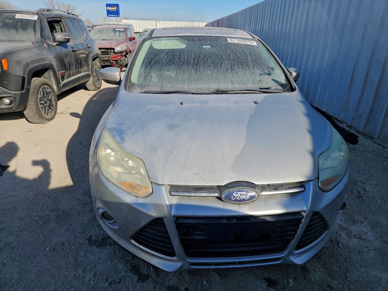 2014 FORD FOCUS SE photo 5