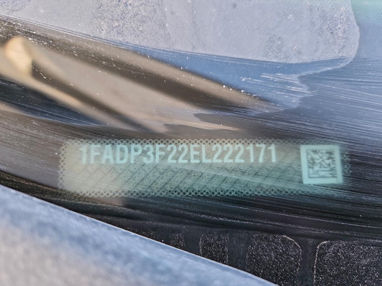 2014 FORD FOCUS SE photo 12