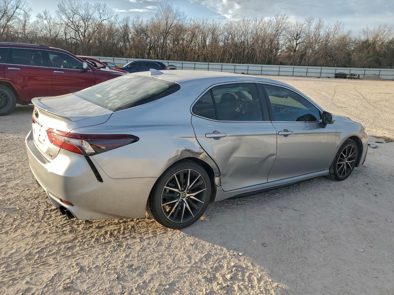 2023 TOYOTA CAMRY SE photo 7