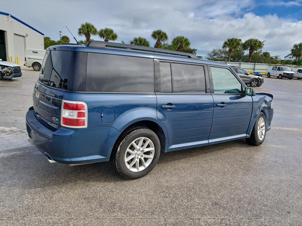 2016 FORD FLEX SE photo 3