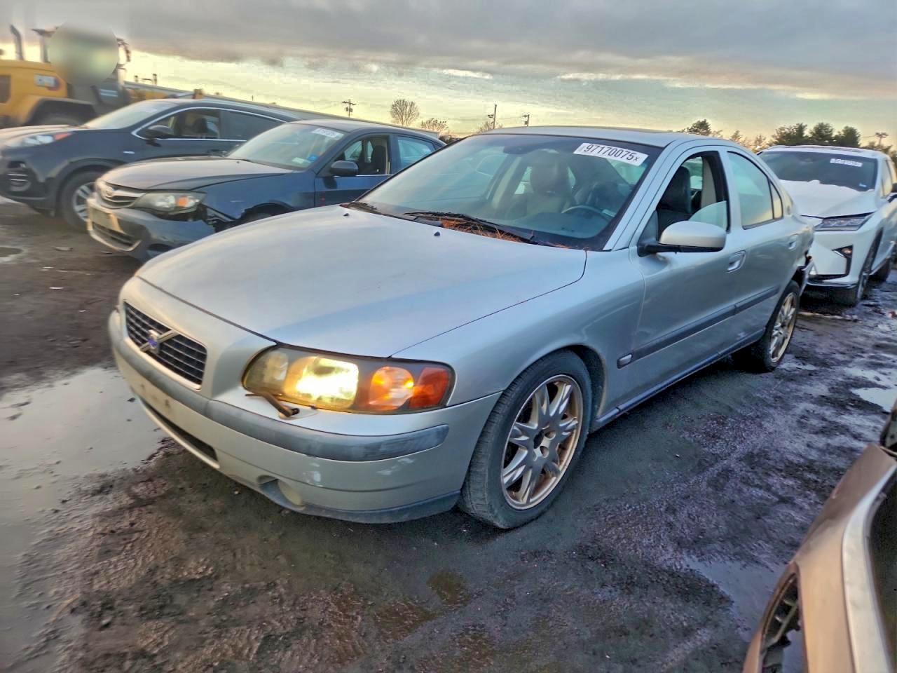 2004 VOLVO S60
