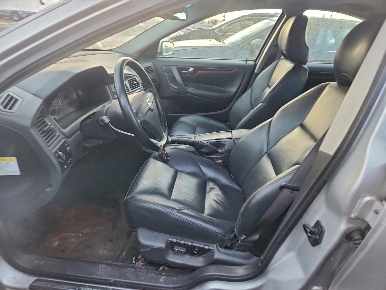 2004 VOLVO S60 2.5T photo 7
