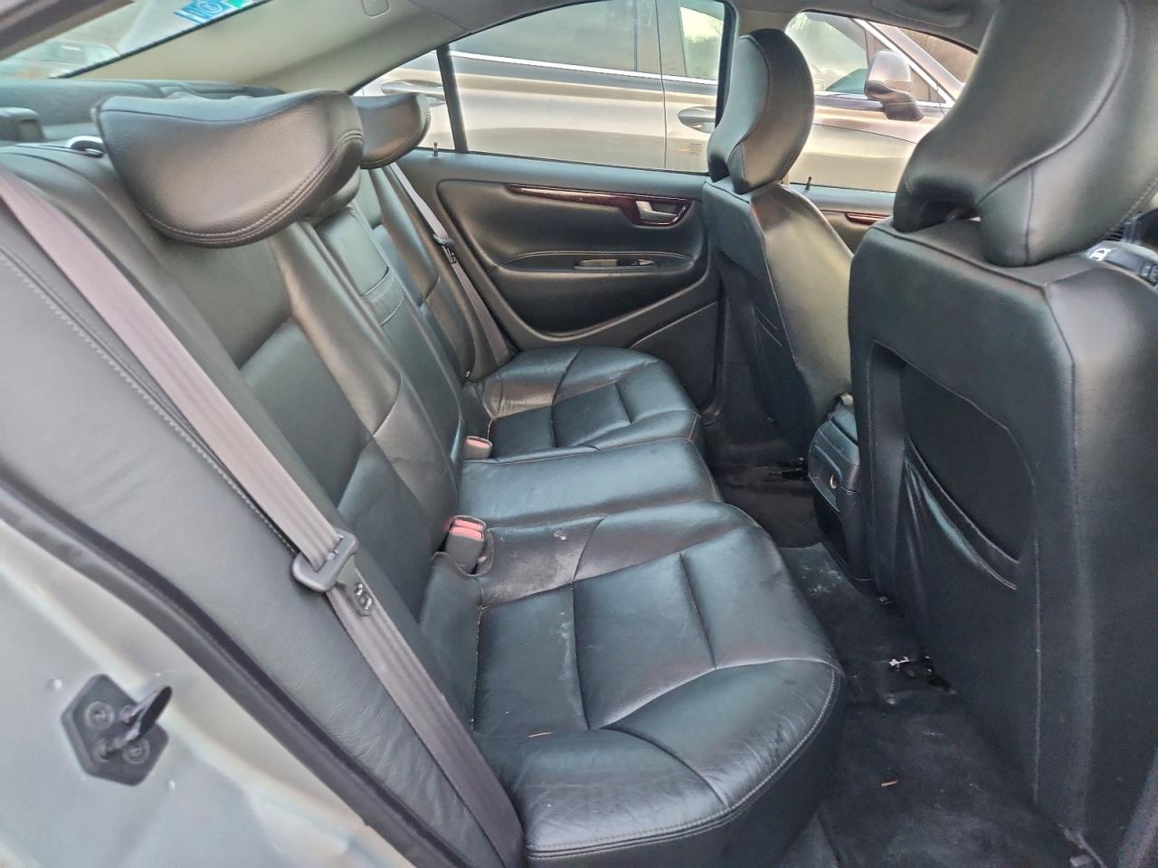 2004 VOLVO S60 2.5T photo 10