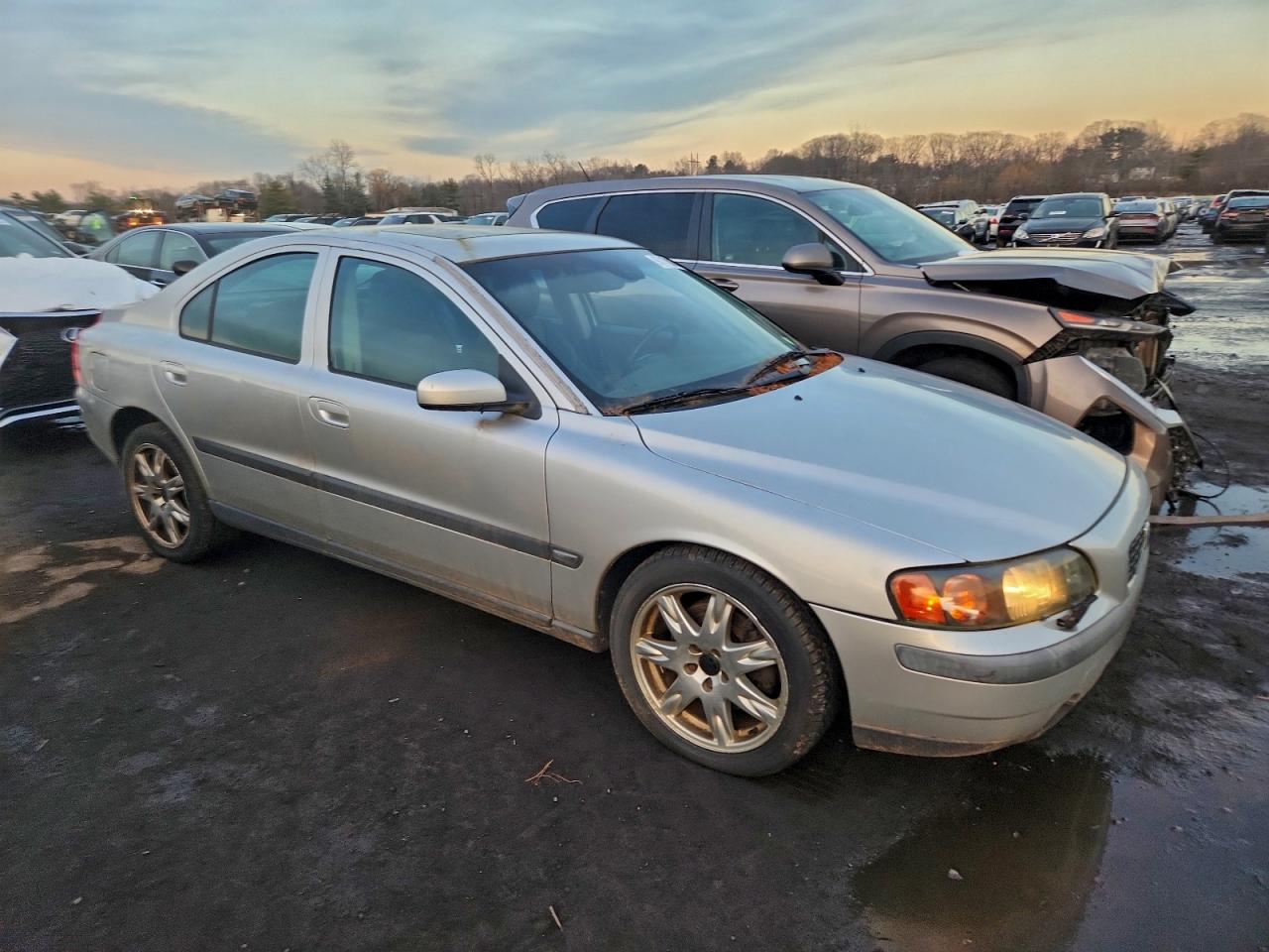 2004 VOLVO S60 2.5T photo 4