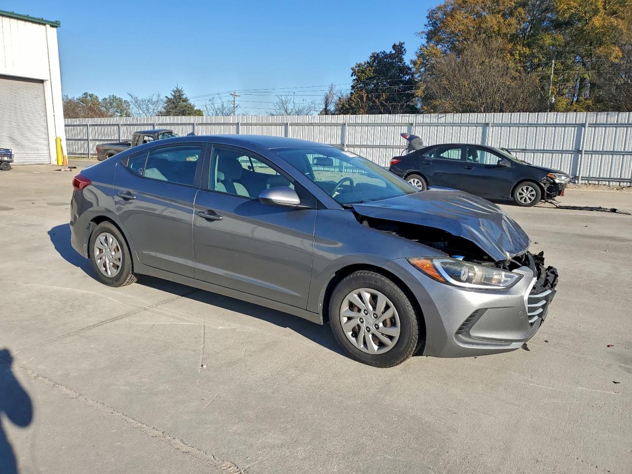 2017 HYUNDAI ELANTRA SE photo 4