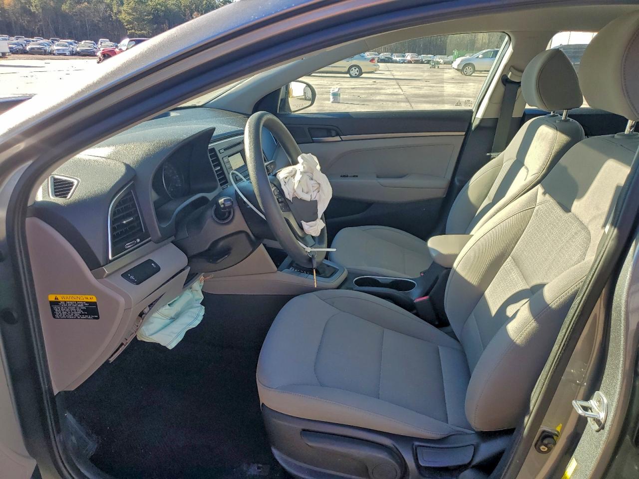 2017 HYUNDAI ELANTRA SE photo 7