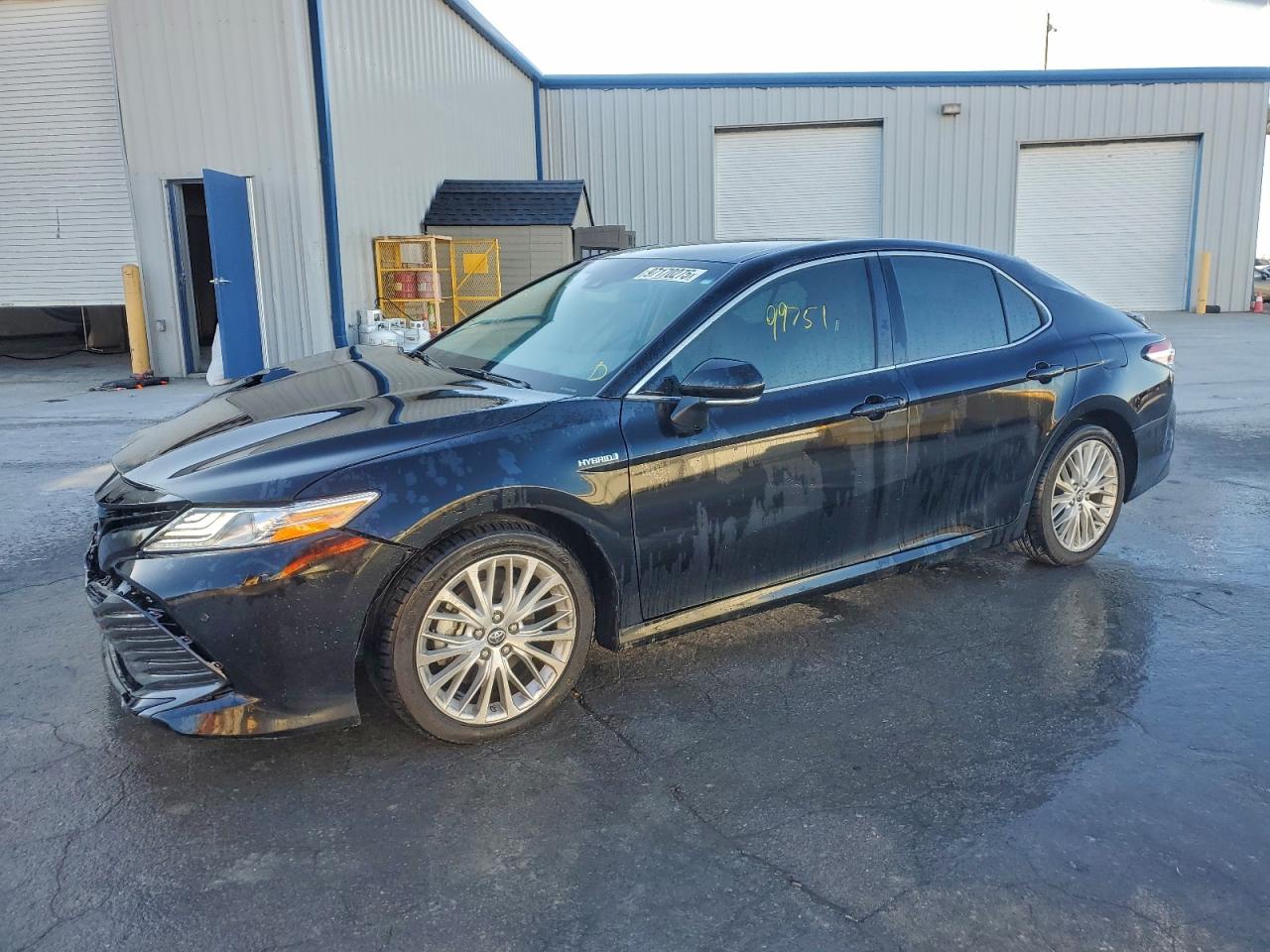 2018 TOYOTA CAMRY