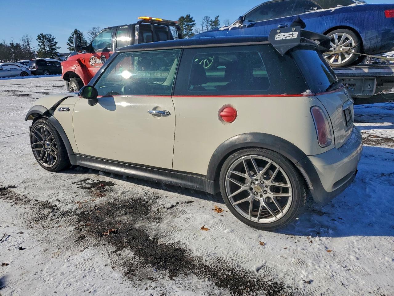 2005 MINI COOPER S photo 2