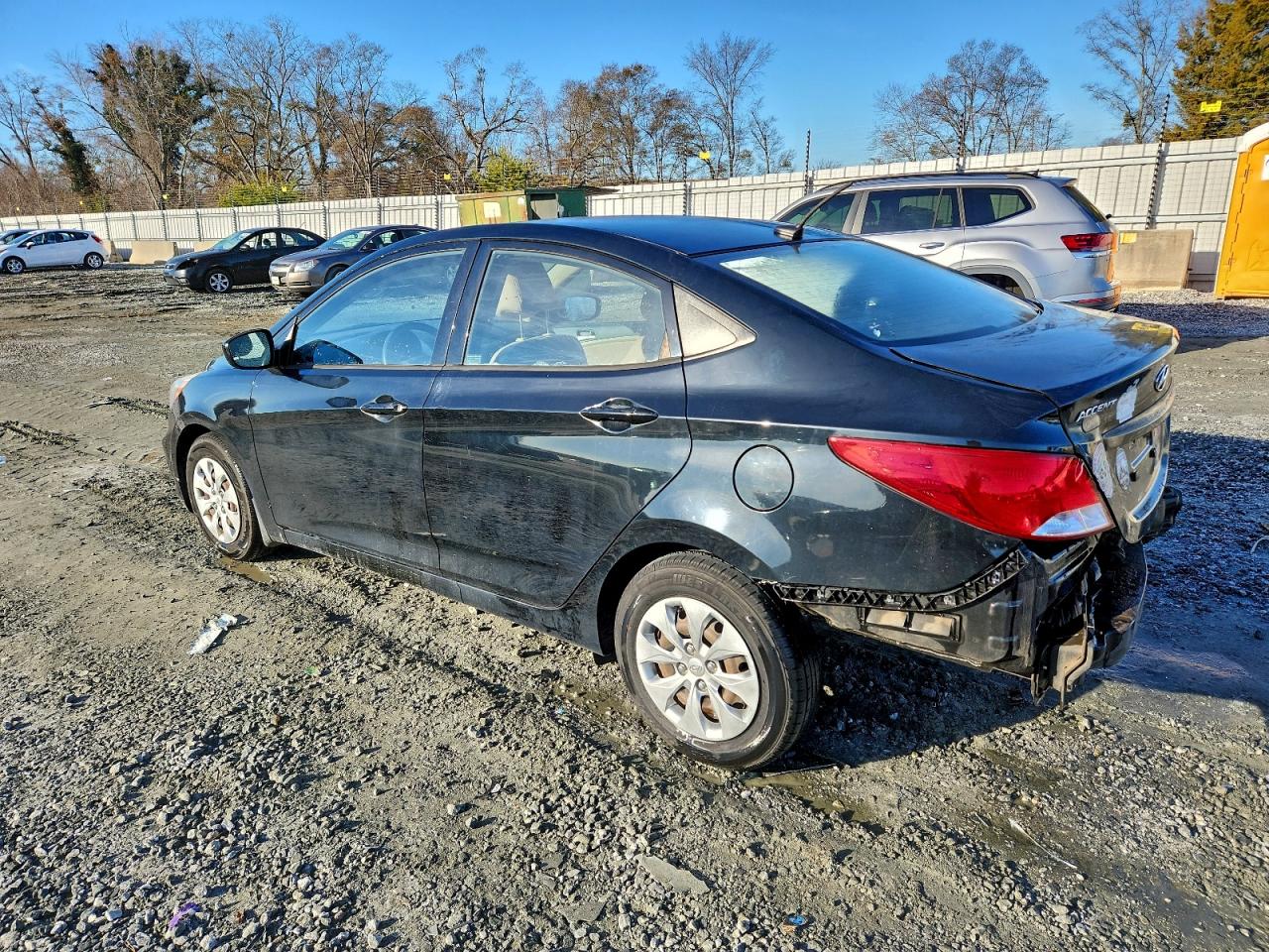 2016 HYUNDAI ACCENT SE photo 2