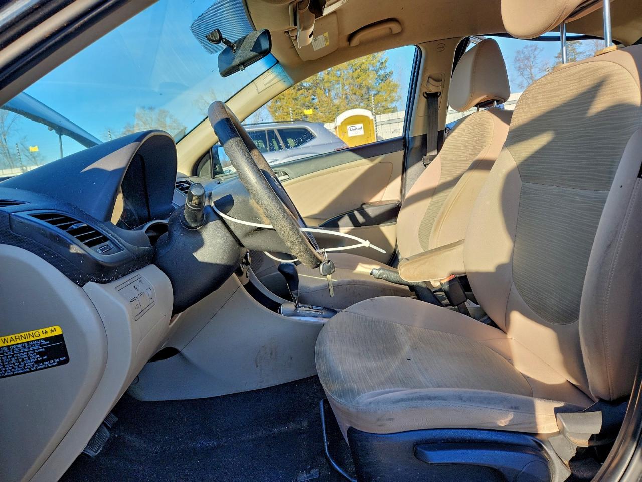 2016 HYUNDAI ACCENT SE photo 7