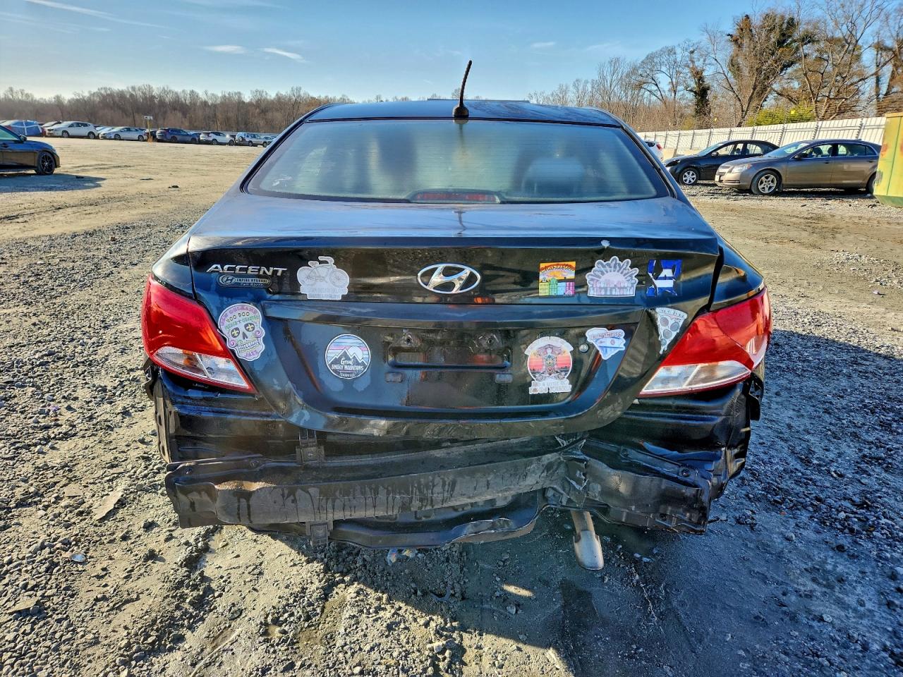 2016 HYUNDAI ACCENT SE photo 6