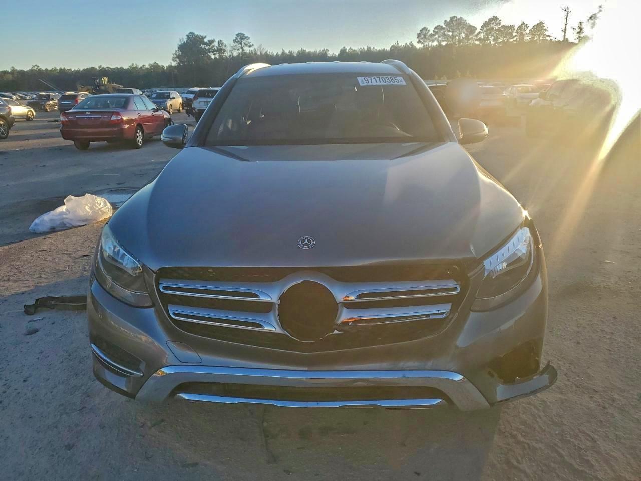 2018 MERCEDES-BENZ GLC 300 photo 5
