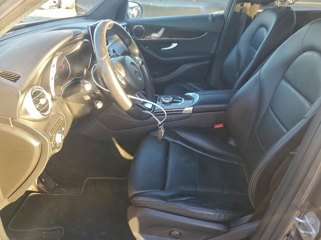 2018 MERCEDES-BENZ GLC 300 photo 7