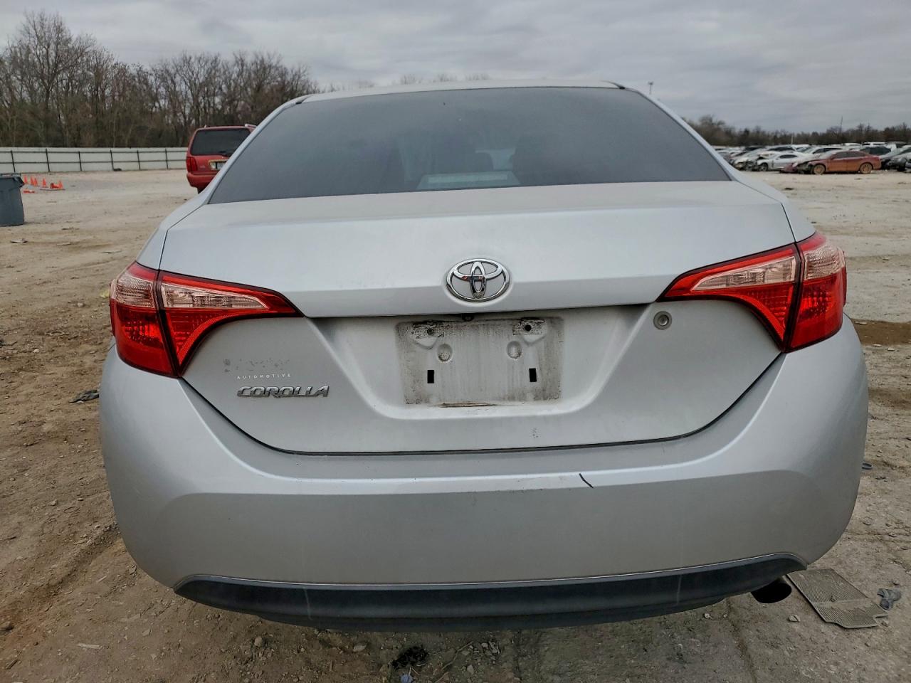 2017 TOYOTA COROLLA L photo 6