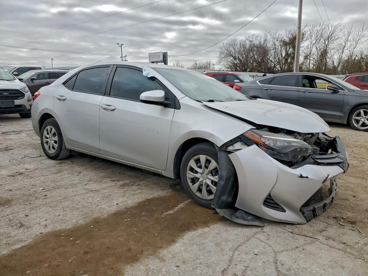 2017 TOYOTA COROLLA L photo 4