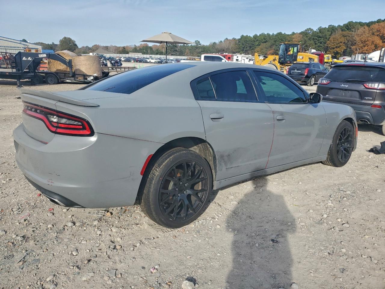 2017 DODGE CHARGER SE photo 3