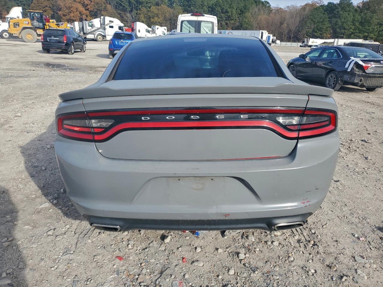 2017 DODGE CHARGER SE photo 6