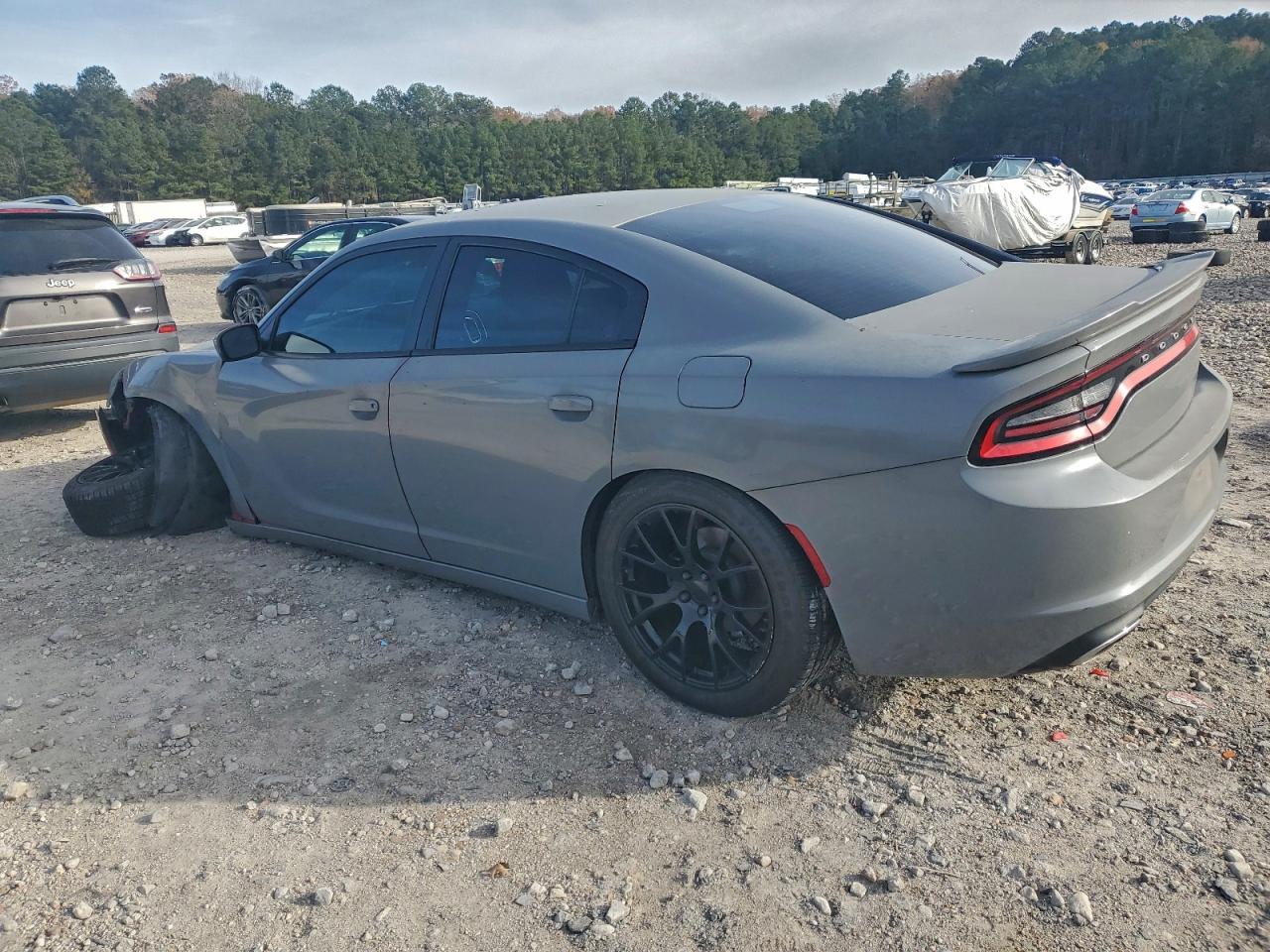 2017 DODGE CHARGER SE photo 2