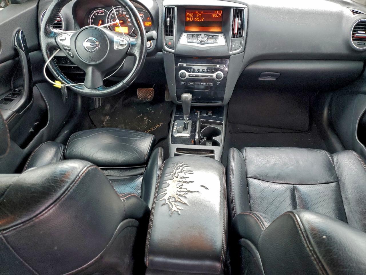 2011 NISSAN MAXIMA S photo 8