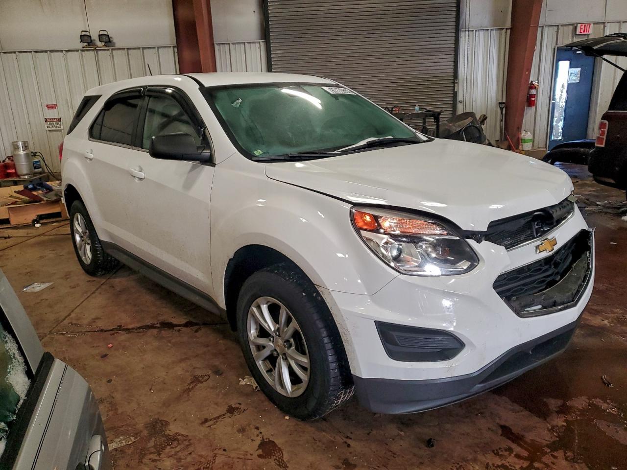 2017 CHEVROLET EQUINOX LS photo 4