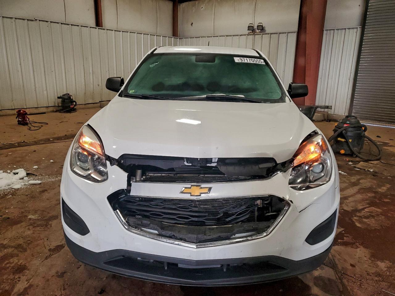 2017 CHEVROLET EQUINOX LS photo 5