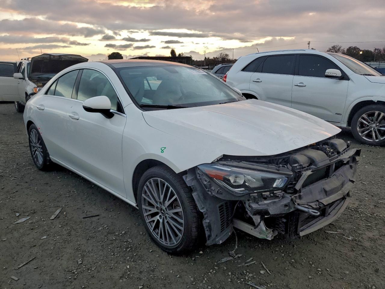 2020 MERCEDES-BENZ CLA 250 photo 4