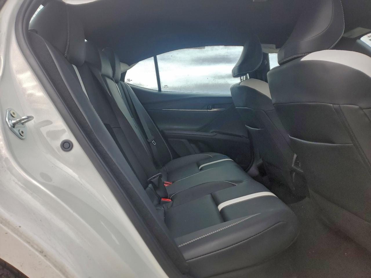 2025 TOYOTA CAMRY XSE photo 10