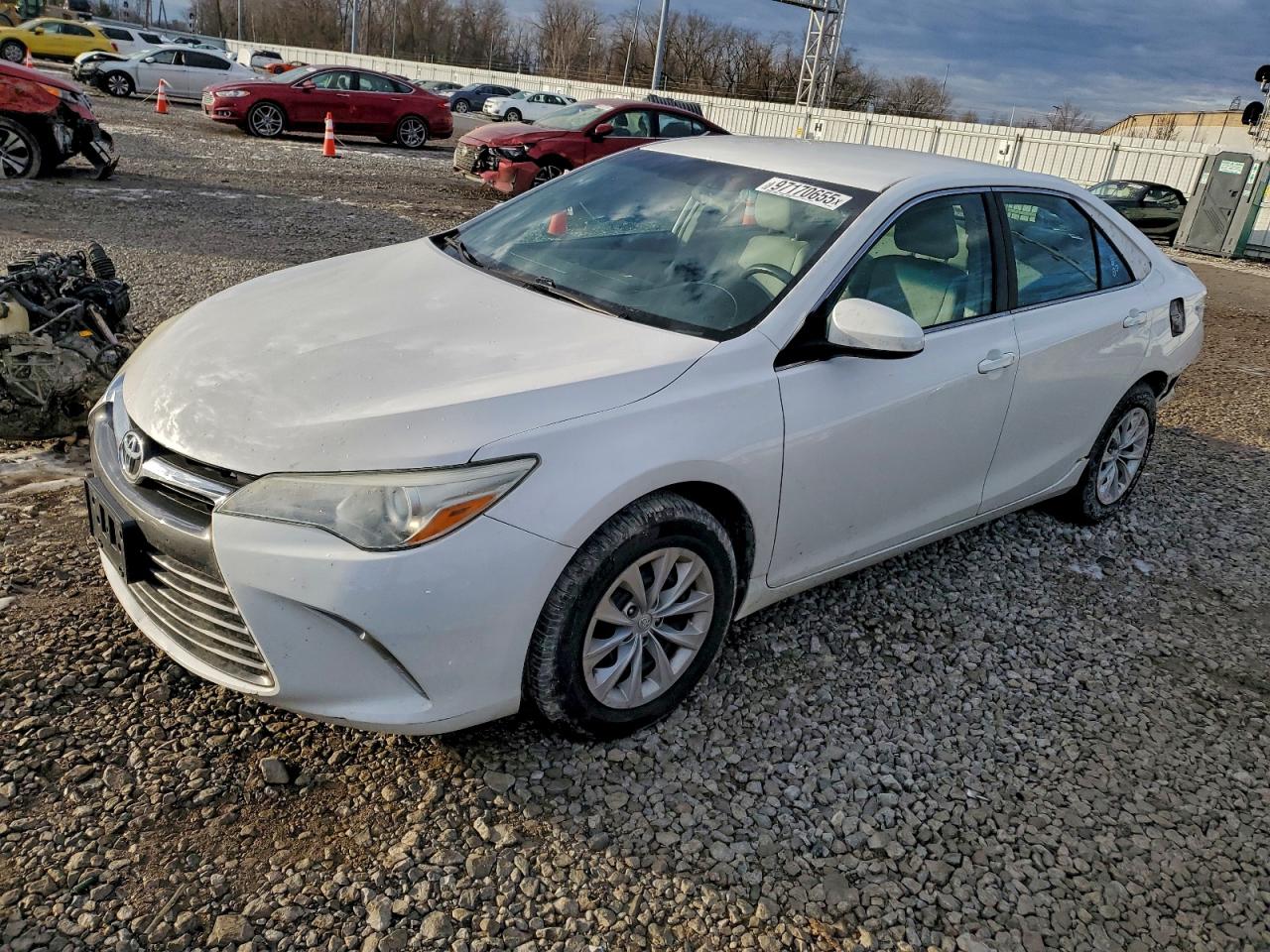 2015 TOYOTA CAMRY