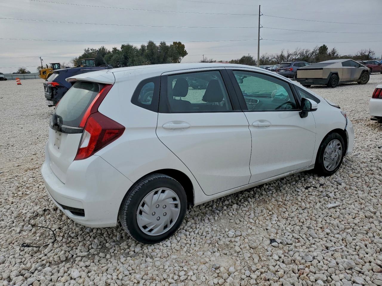 2019 HONDA FIT LX photo 3