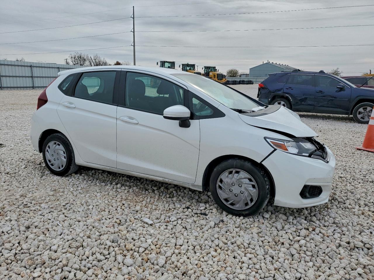 2019 HONDA FIT LX photo 4