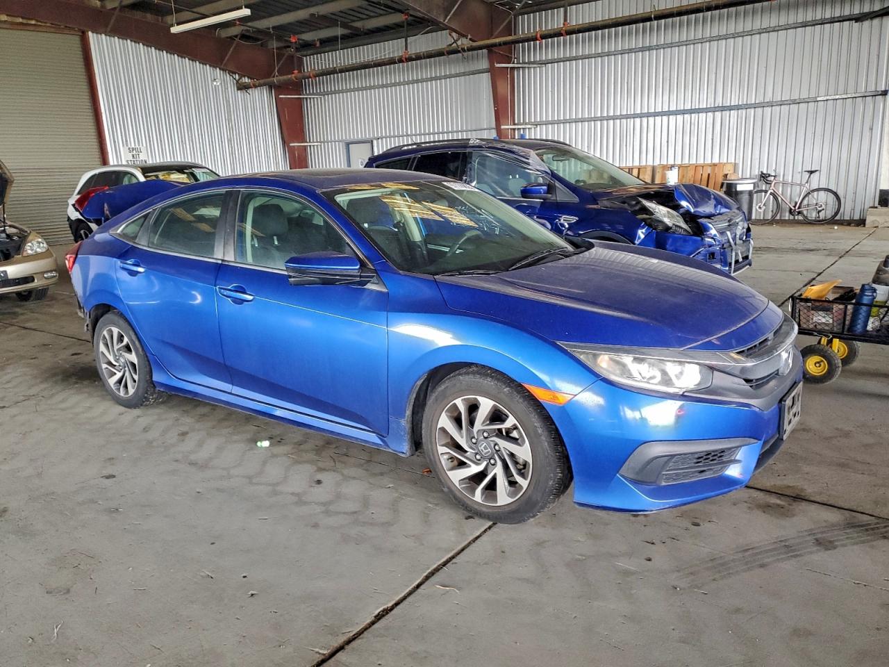 2017 HONDA CIVIC EX photo 4