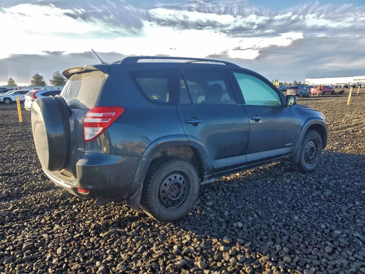2010 TOYOTA RAV4 photo 3