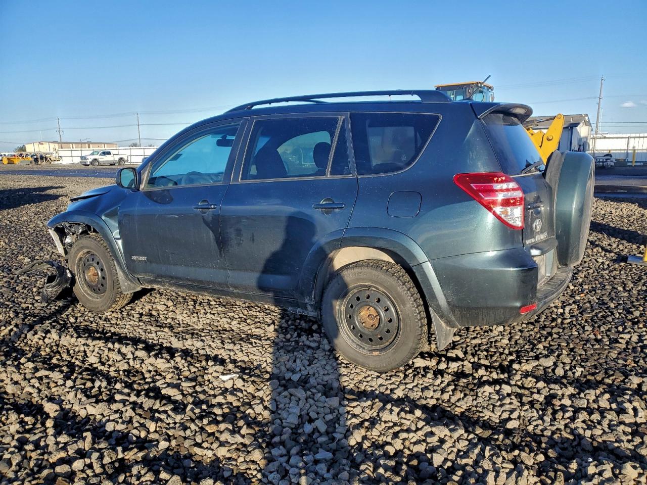 2010 TOYOTA RAV4 photo 2