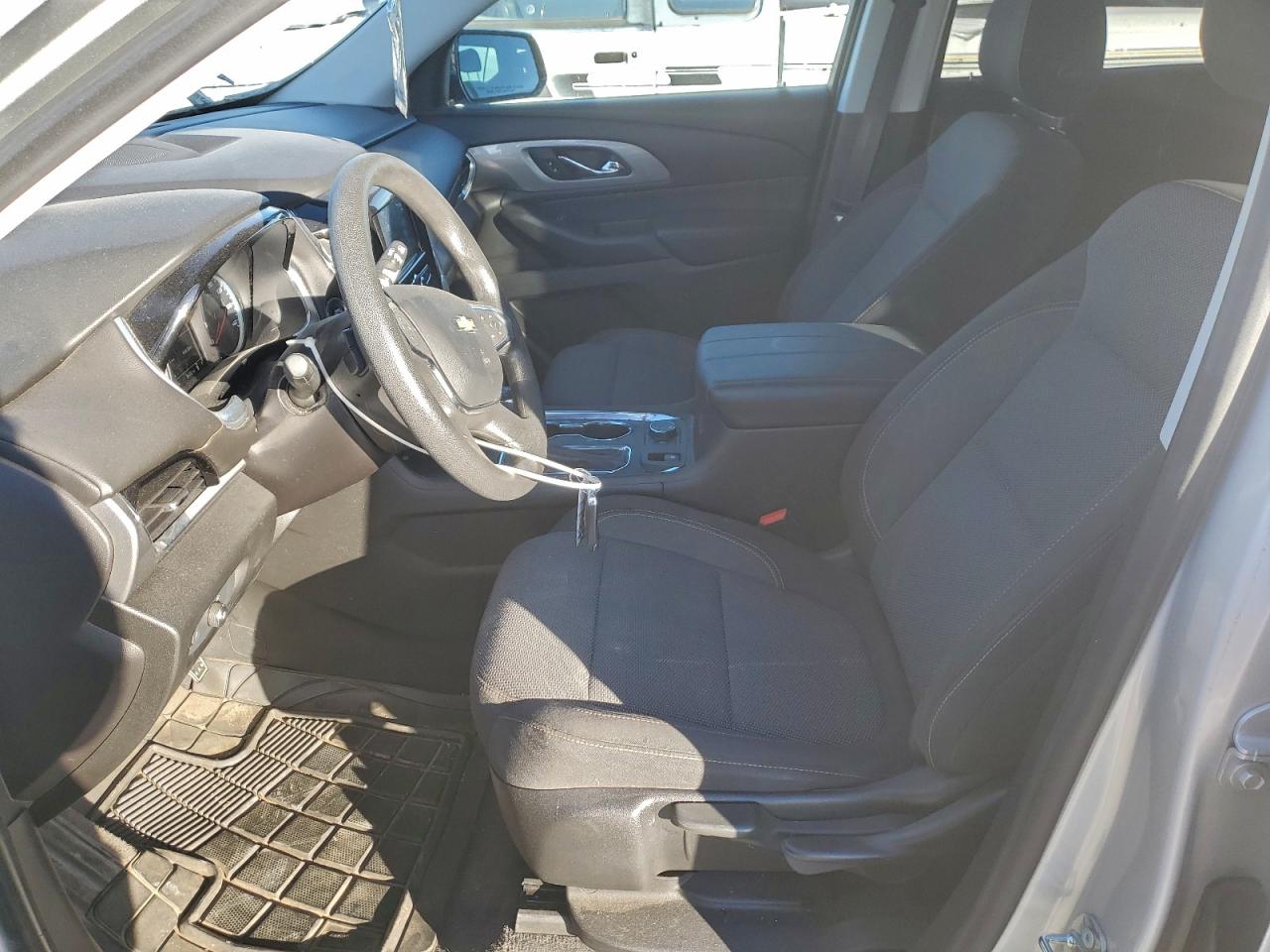 2019 CHEVROLET TRAVERSE LS photo 7