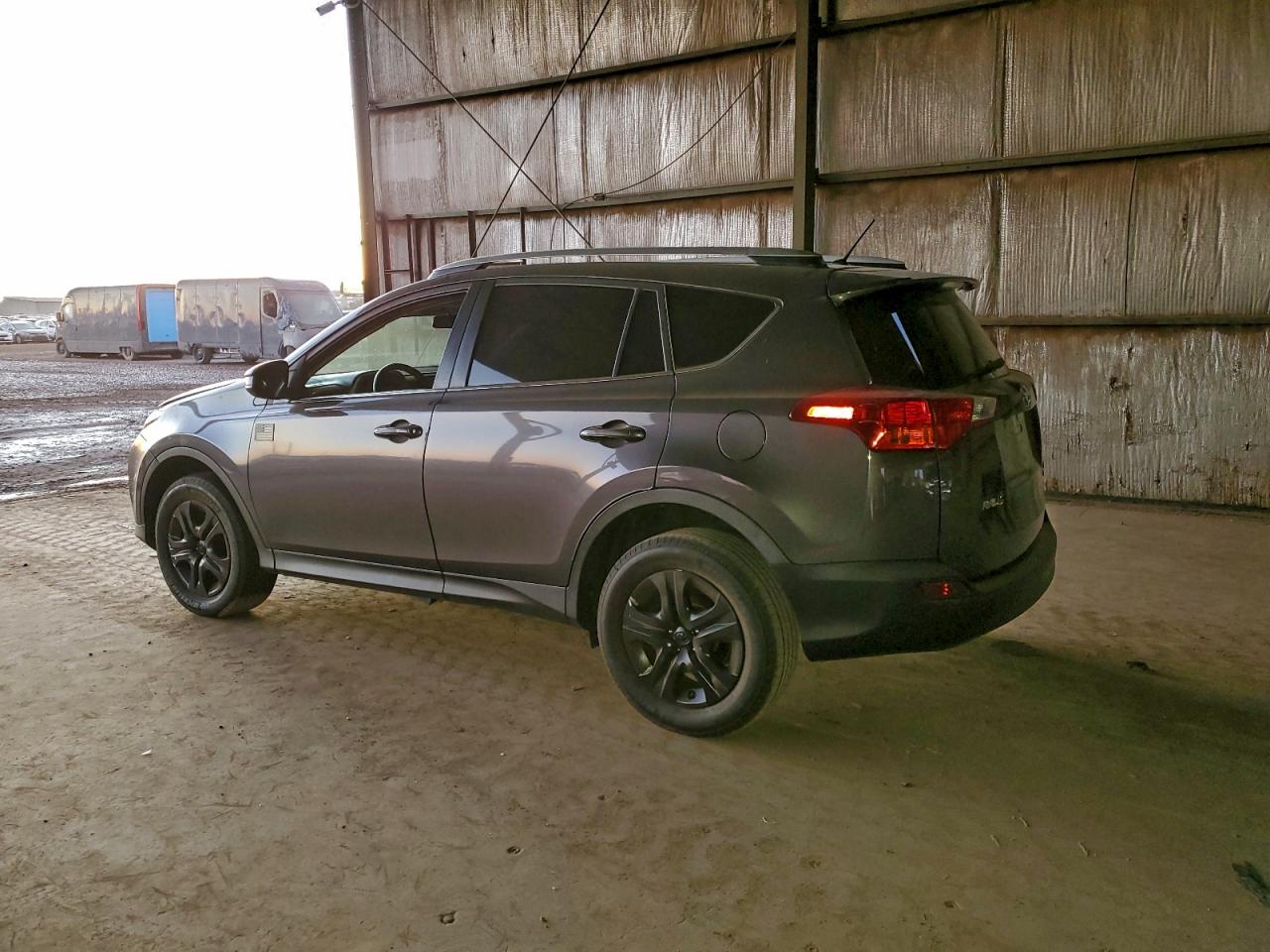 2014 TOYOTA RAV4 LE photo 2